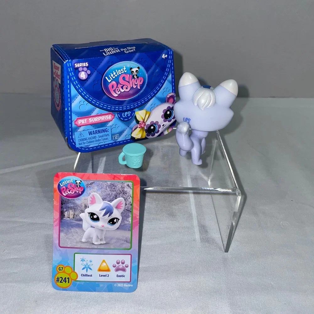 Littlest Pet Shop G7 Series 4 #241 Exotic‎ Level 2 Chilliest Fox Figure Box Card